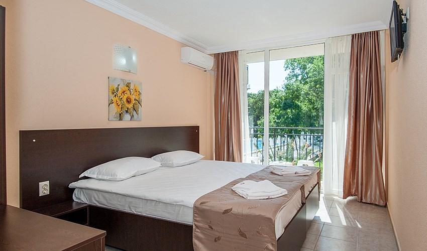 Hotel Riva (1).jpg