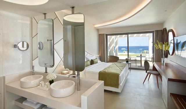 Deluxe-Bungalow-Sea-View-(2).jpg