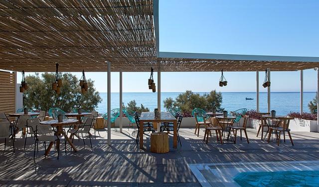 Hotel-Kamari-Beach-2.jpg