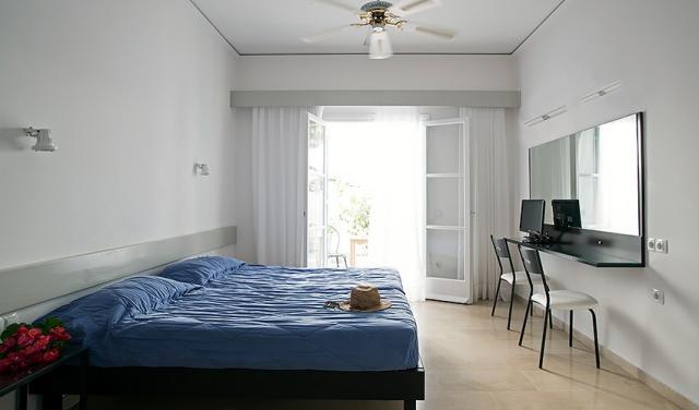 Hotel-Kamari-Beach-37.jpg
