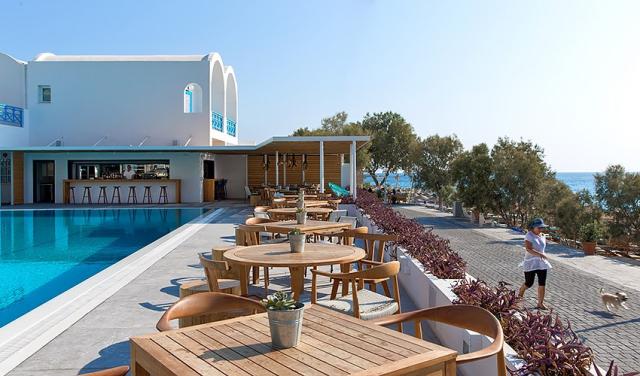 Hotel-Kamari-Beach-3.jpg