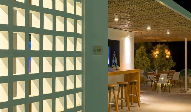 Hotel-Kamari-Beach-32.jpg