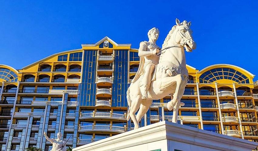 Imperial-Palace-Hotel-5.jpg