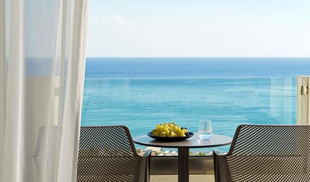 Esperos-Village-Blue-Hotel-6.jpg