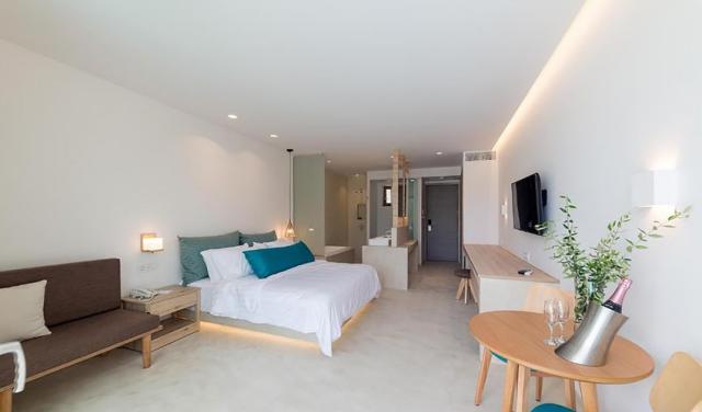 Tsamis-Zante-Suites-28.jpg