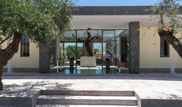 Tsamis-Zante-Suites-9.jpg
