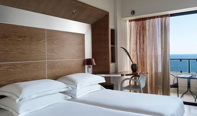 double-room-sea-view-roomsgallery1950x1300-(1).jpg