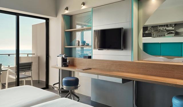 panorama-double-room-sea-view-roomsgallery1950x1300-(3).jpg
