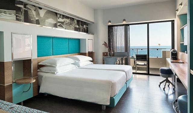 panorama-double-room-sea-view-roomsgallery1950x1300-(5).jpg