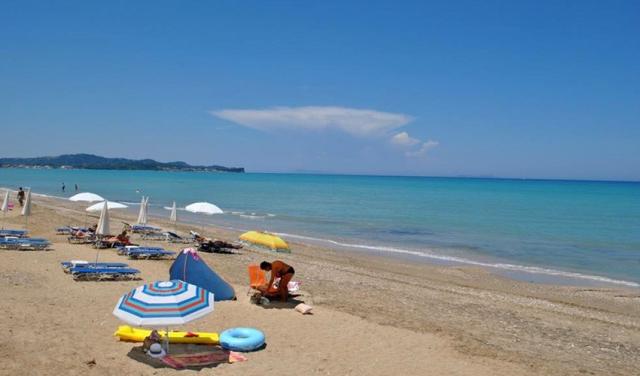 Acharavi Beach2.jpg