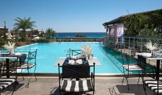 Aquagrand Artistic Luxury Beach