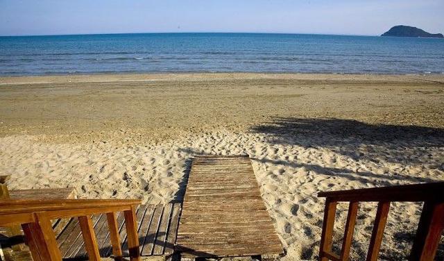 mediterranean beach pláž1.jpg