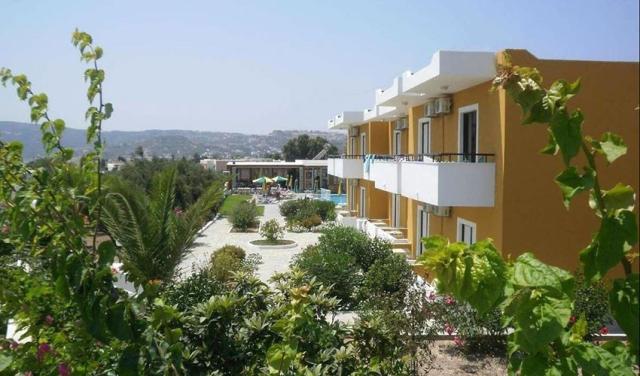 Studia-Manolis-4.jpg