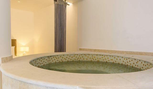 Le-mar-deluxe-hotel-spa-20.jpg