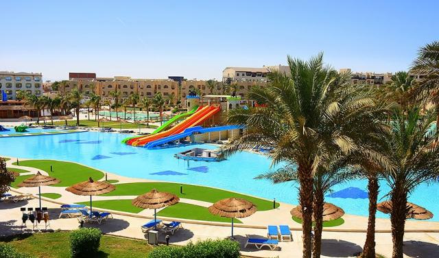 Royal Lagoons Aqua Park Resort & Spa