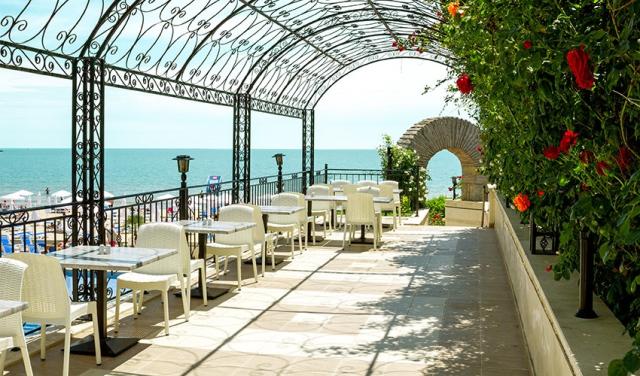 Bilyana-Beach-10.jpg