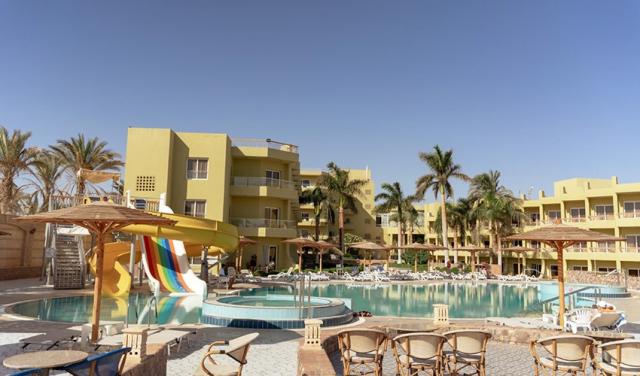 Palm-Beach-Resort-Hotel-5.jpg