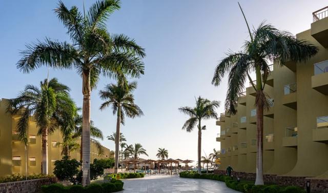 Palm-Beach-Resort-Hotel-10.jpg