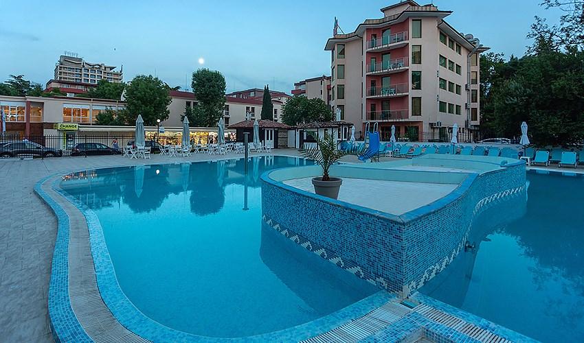 Mercury-Hotel-2.jpg