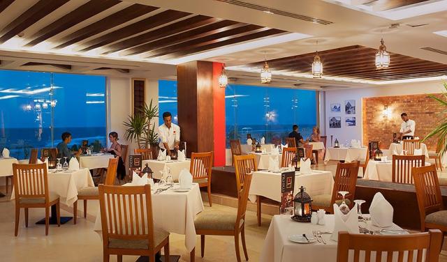 Hotel-Concorde-Moreen-Resort-10.jpg