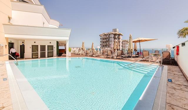 Hotel-Vila-Baleira-1.jpg