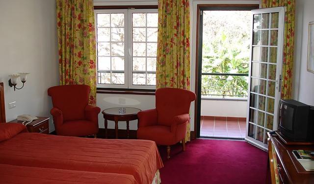 Room2.jpg