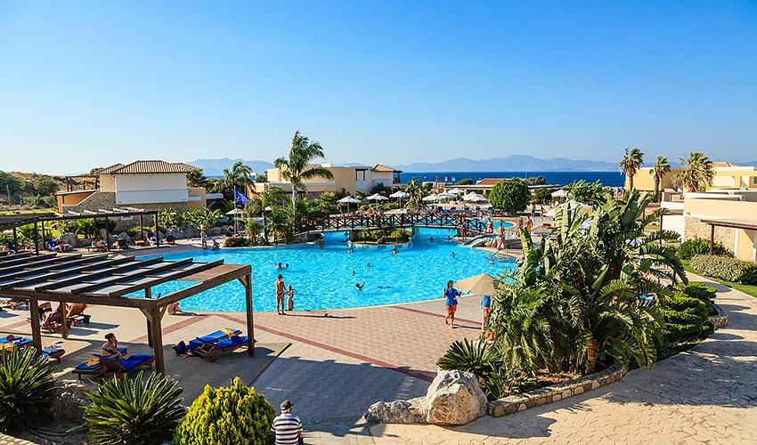 Hotel-Natura-Village-2.jpg