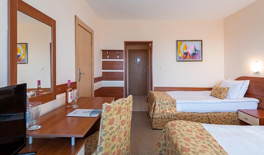 Burgas-Beach-Hotel-55.jpg