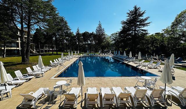 Queen-Nelly-Park-Hotel-24-8.jpg