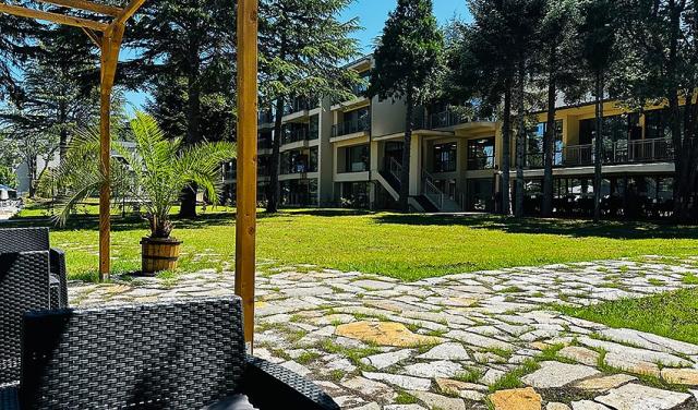 Queen-Nelly-Park-Hotel-24-21.jpg