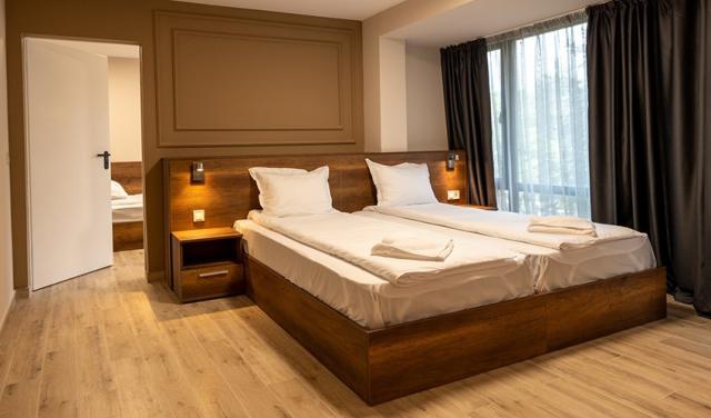 Nelly-Queen-Park-family-room-2.jpg