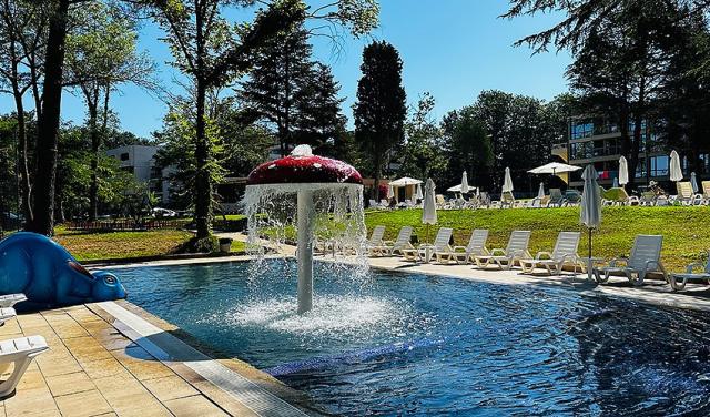 Queen-Nelly-Park-Hotel-24-16.jpg