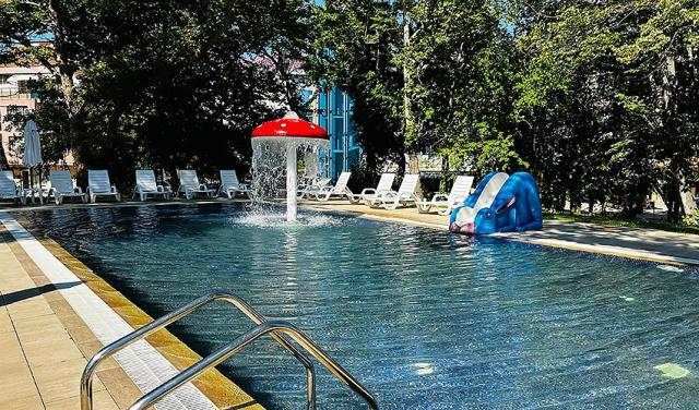 Queen-Nelly-Park-Hotel-24-18.jpg