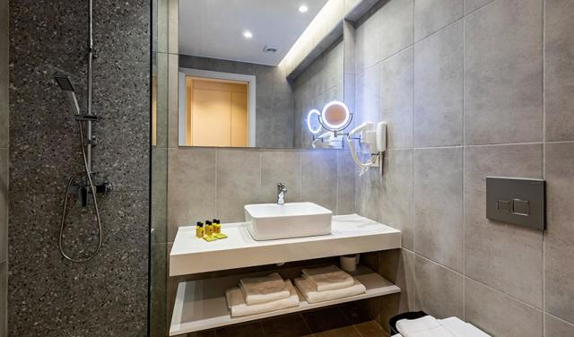 White-Olive-Premium-Lindos-Hotel-38.jpg