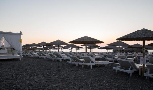 Sanotirni-beach-boutique-18.jpg