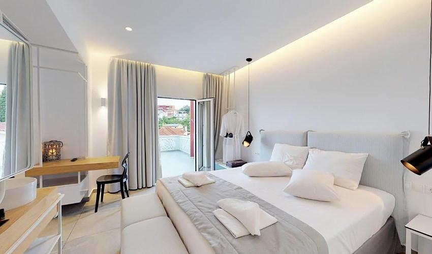 Theros-Stylish-Suites-11.jpg