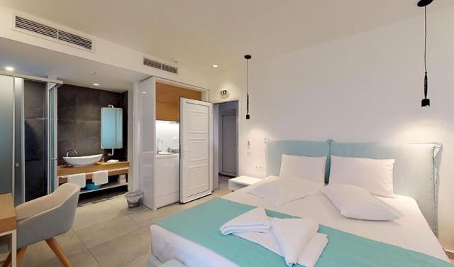 Theros-Stylish-Suites-9.jpg