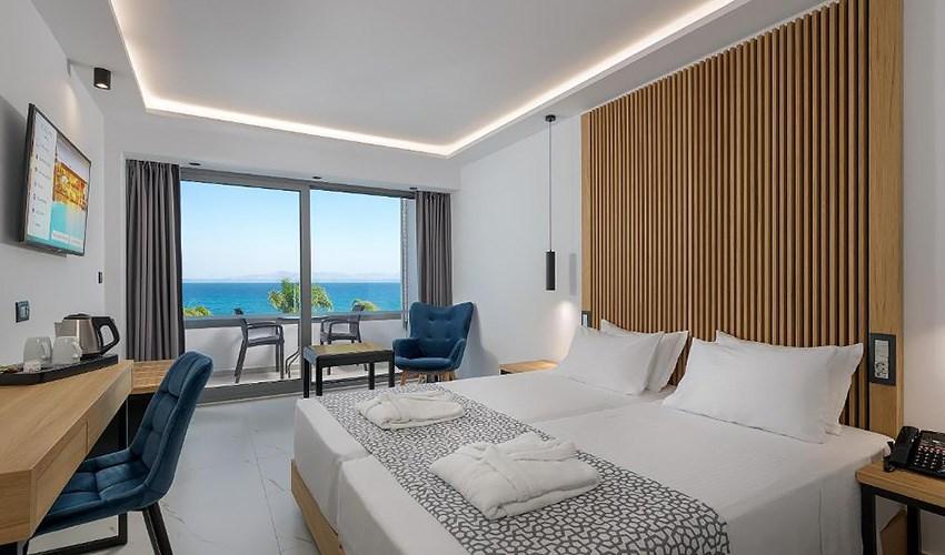 Oceanis-Beach-Hotel-23.jpg