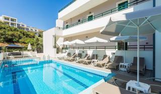 Aparthotel Manos Palace