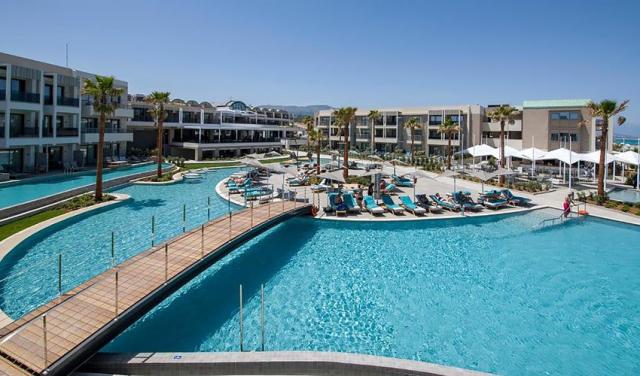 Amira-Luxury-Resort-4.jpg