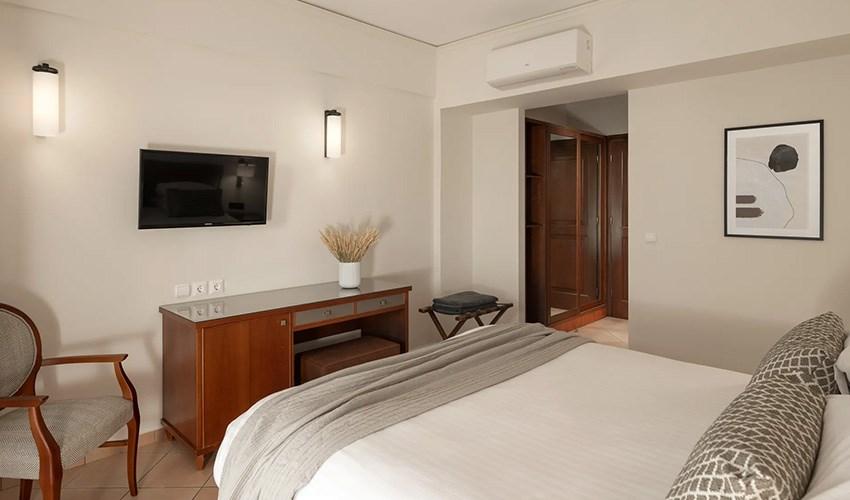 Theartemis-Palace-Hotel-40.jpg