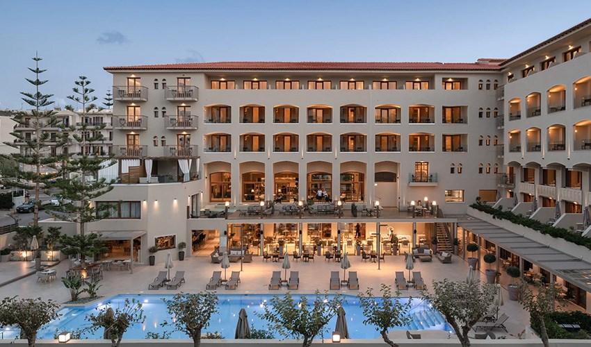 Theartemis-Palace-Hotel-5.jpg