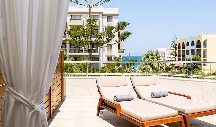 Theartemis-Palace-Hotel-75.jpg