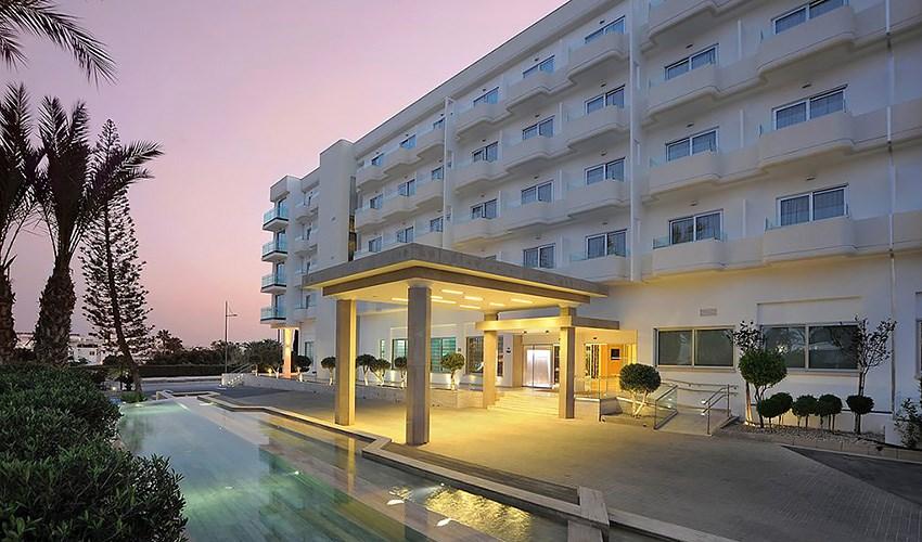 Hotel-Nestor-1.jpg