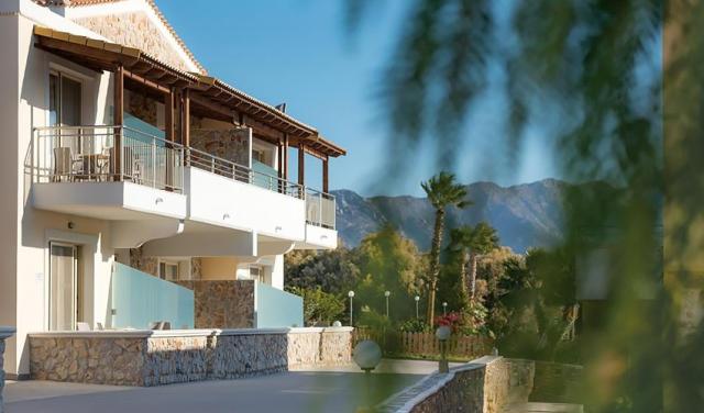 Grand-Blue-Beach-Hotel-13.jpg