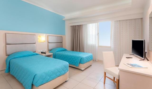 Grand-Blue-Beach-Hotel-16.jpg