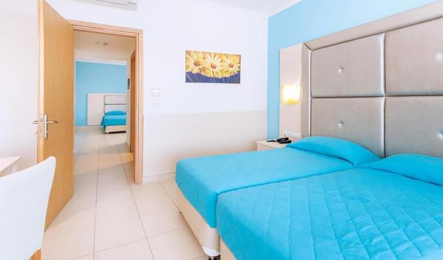 Grand-Blue-Beach-Hotel-17.jpg