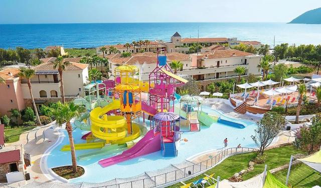 Grecotel-Mrine-Palace-1.jpg