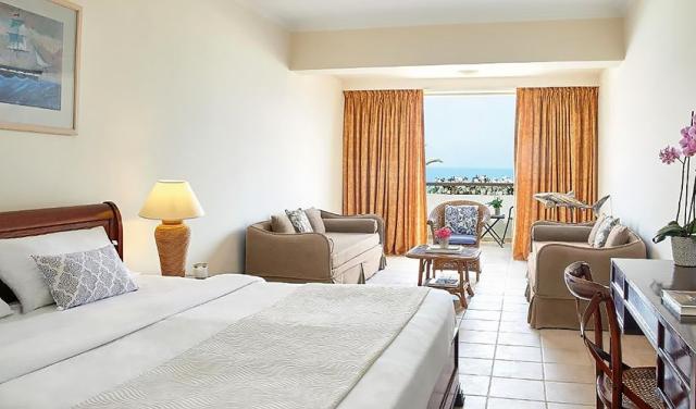 Grecotel-Mrine-Palace-21.jpg