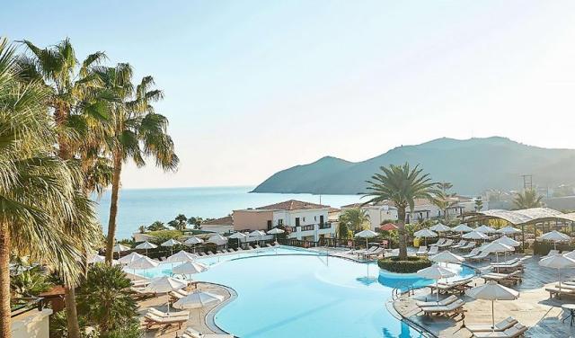Grecotel-Mrine-Palace-4.jpg
